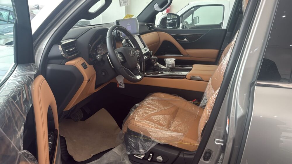 لكزس LX600 موديل 2025