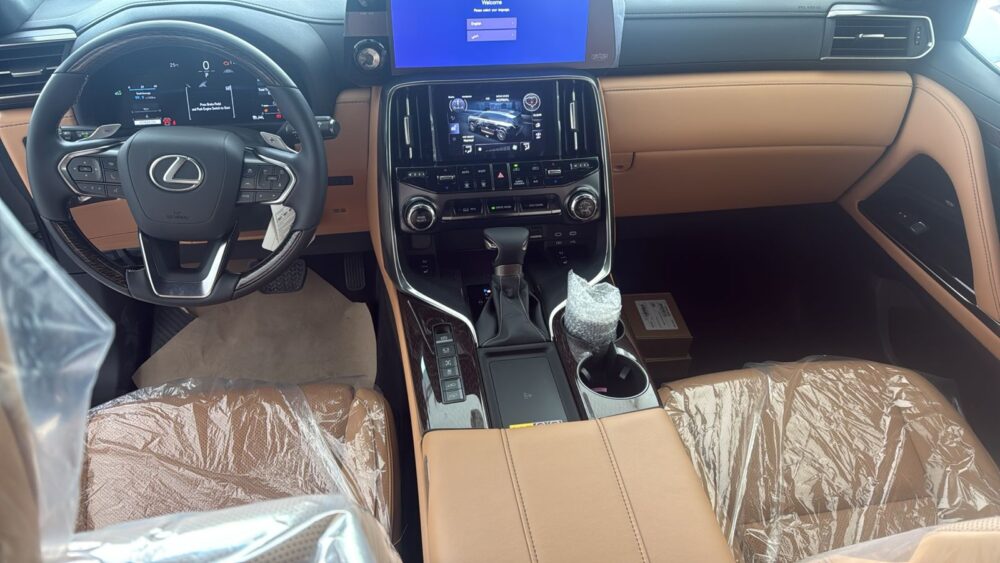 لكزس LX600 موديل 2025