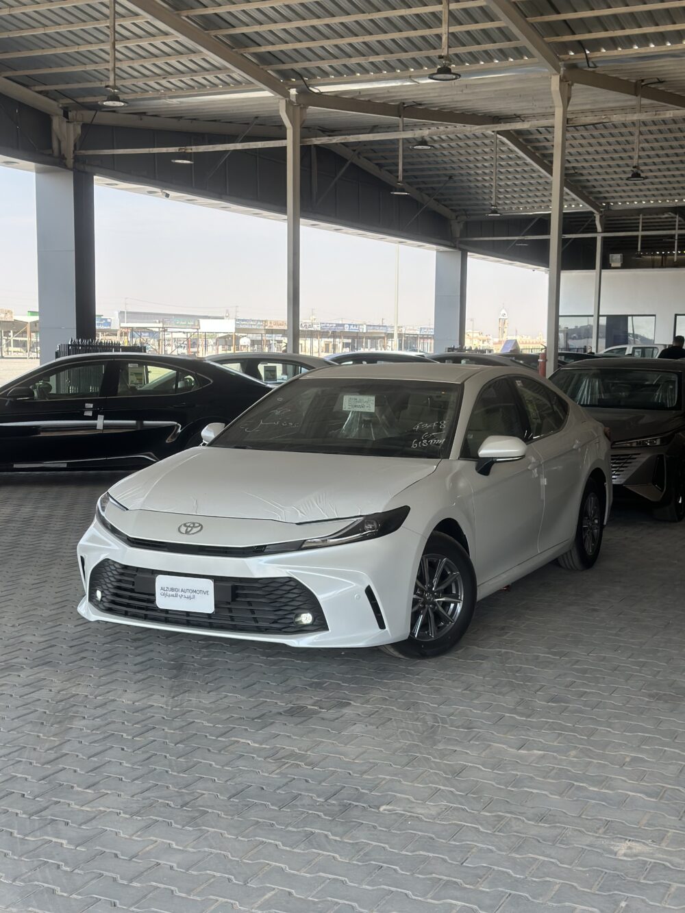 تويوتا كامري ستاندر أبيض 2026