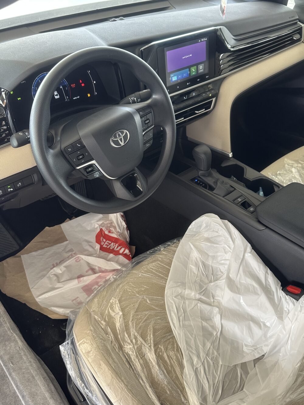 تويوتا كامري ستاندر أبيض 2026