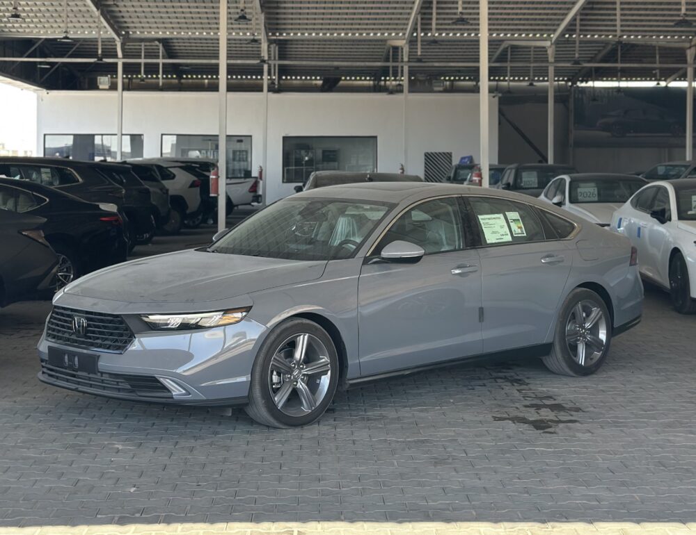 هوندا أكورد نص فل أسمنتى موديل 2025