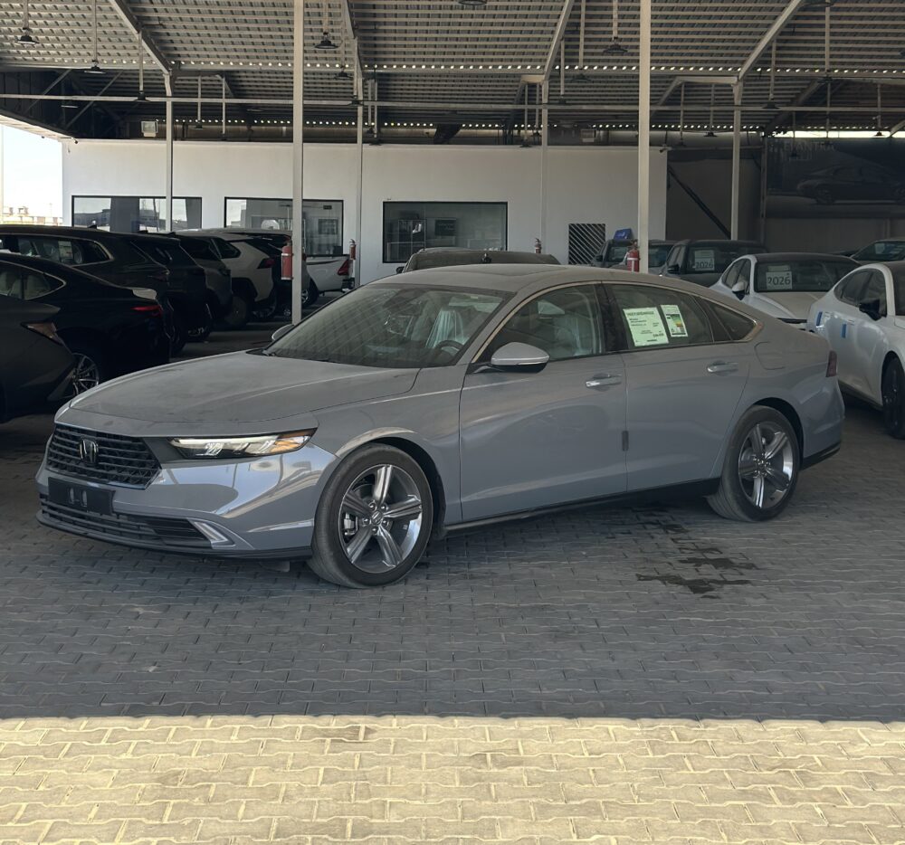 هوندا أكورد نص فل أسمنتى موديل 2025