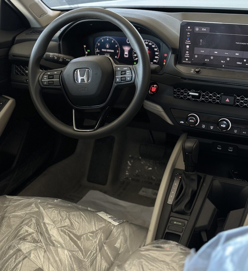 هوندا أكورد نص فل أسمنتى موديل 2025