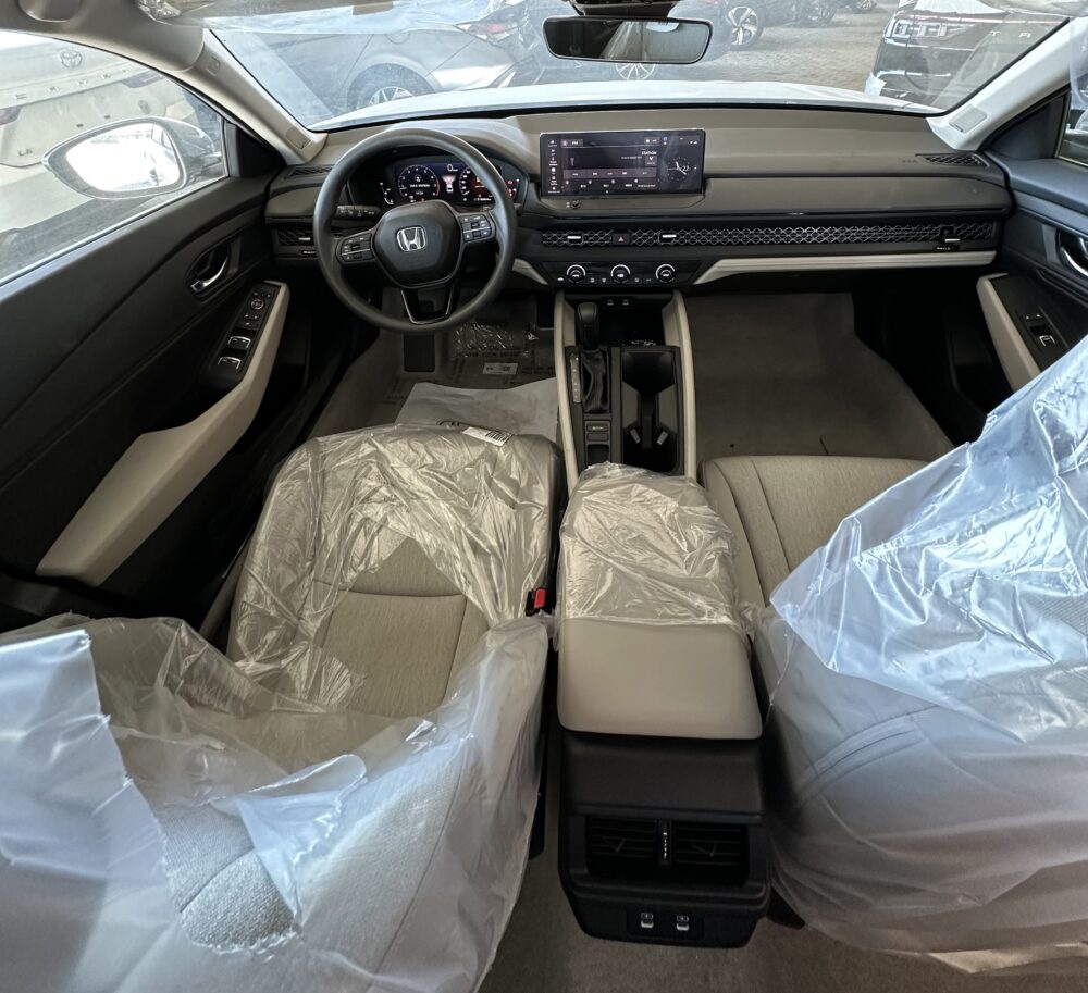 هوندا أكورد نص فل أسمنتى موديل 2025