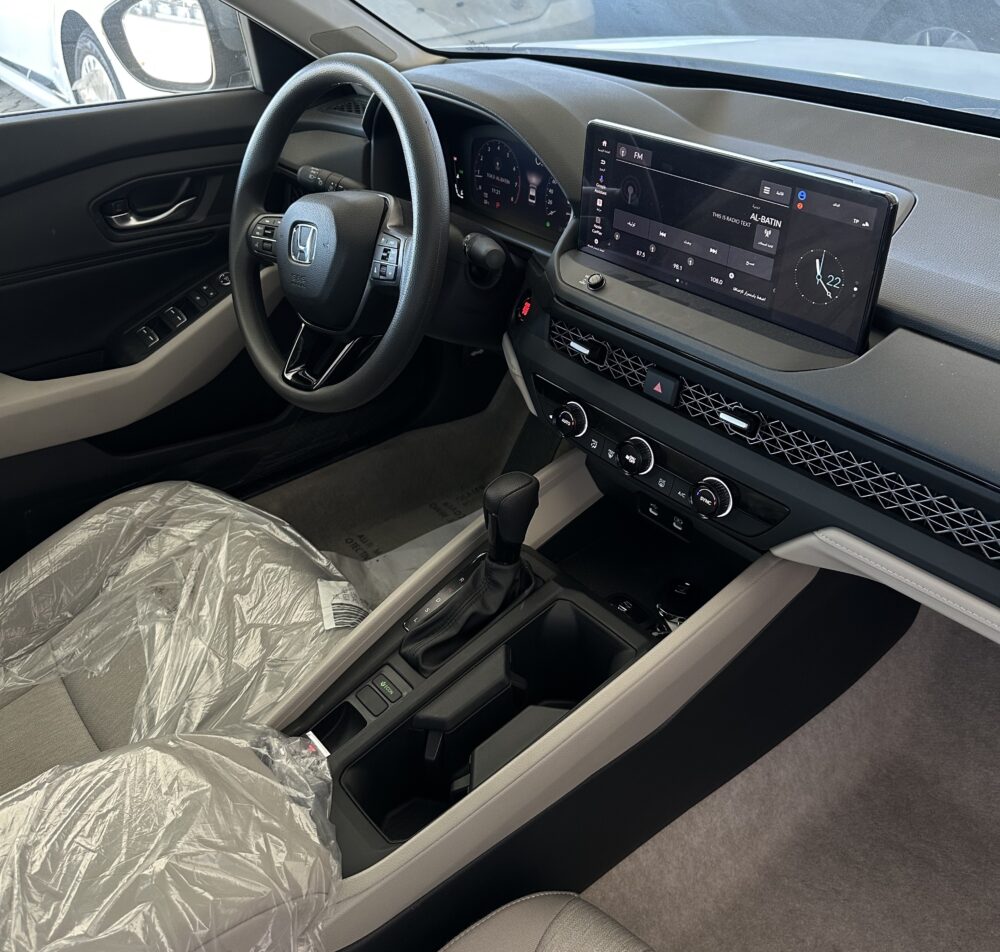 هوندا أكورد نص فل أسمنتى موديل 2025