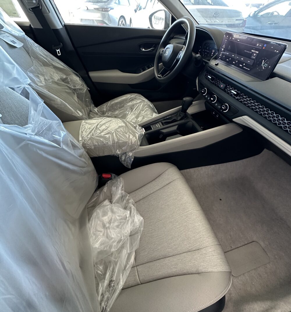 هوندا أكورد نص فل أسمنتى موديل 2025