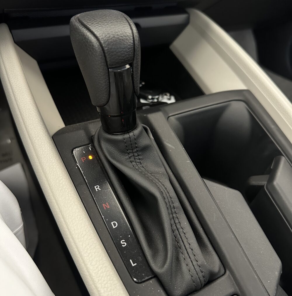 هوندا أكورد نص فل أسمنتى موديل 2025