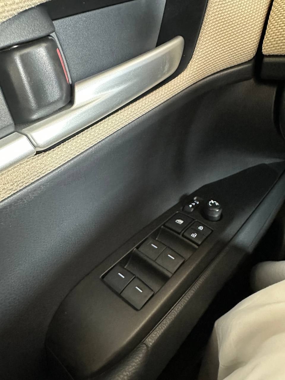 تويوتا كامري ستاندر أبيض 2026