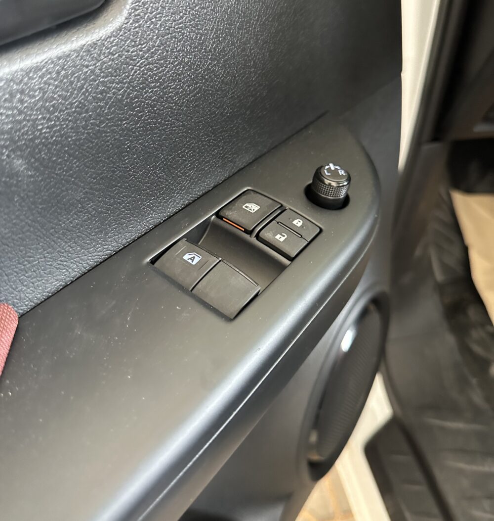 تويوتا هايلكس غمارة ديزل 2025