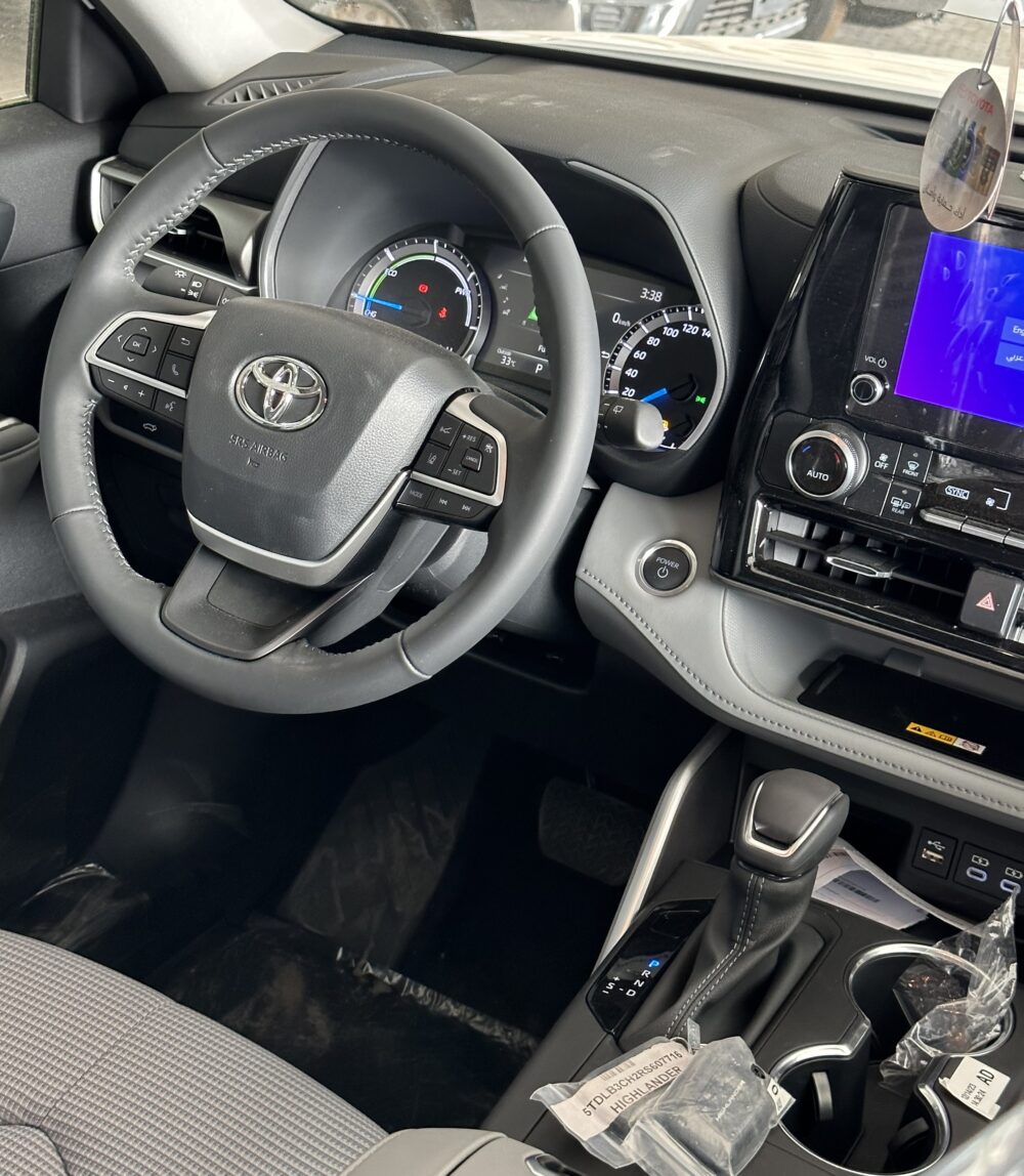 تويوتا هايلاندر GLE هايبرد 2025