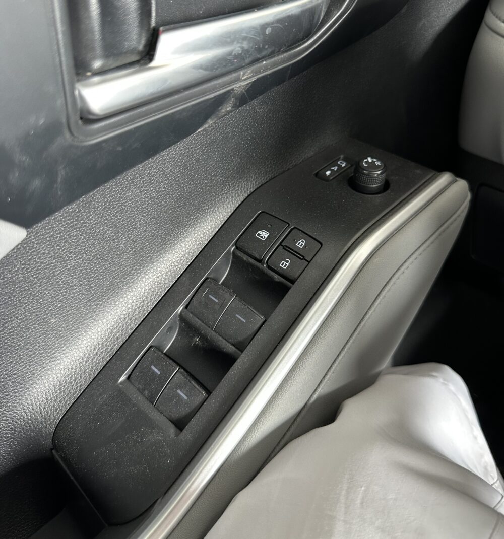 تويوتا هايلاندر GLE هايبرد 2025