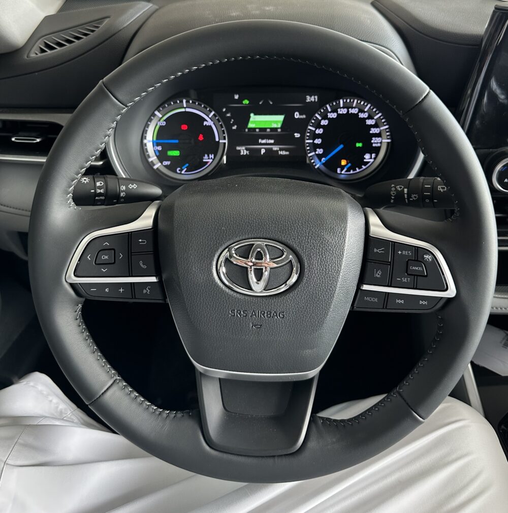 تويوتا هايلاندر GLE هايبرد 2025