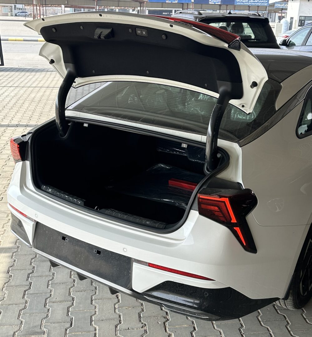 كيا  K5 نص فل موديل 2026