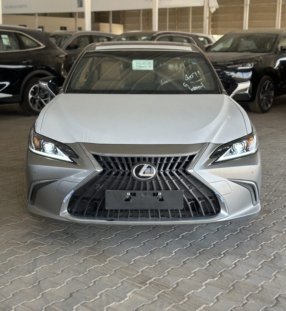 لكزس ES 250 AA  موديل 2025